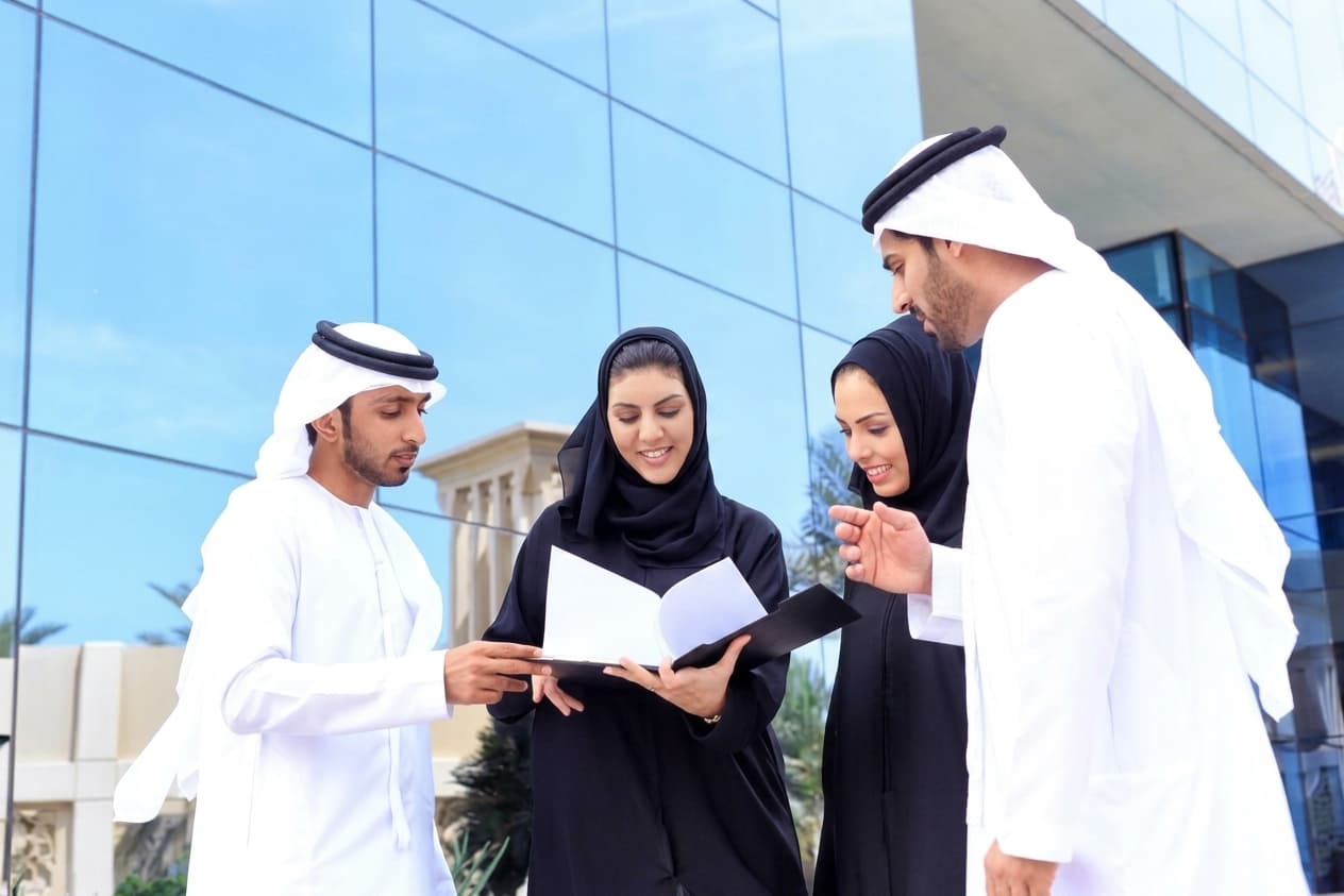How to Check Company Registration in UAE: Dubai & Sharjah Guide