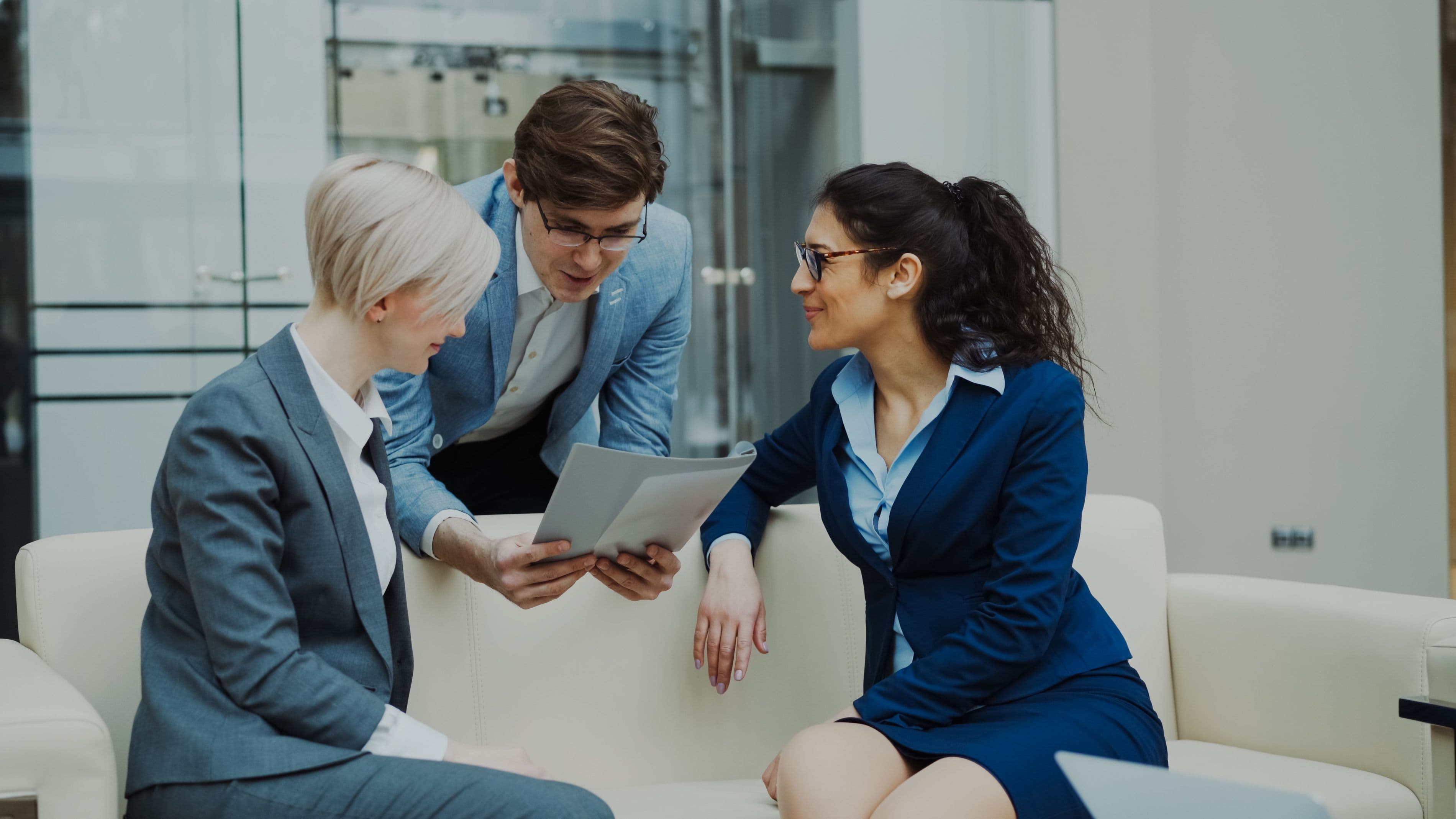 What Do HR Solutions Really Mean for UAE Businesses?
